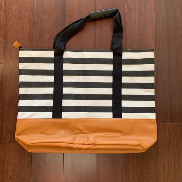 Handbags - Large size stripe tote